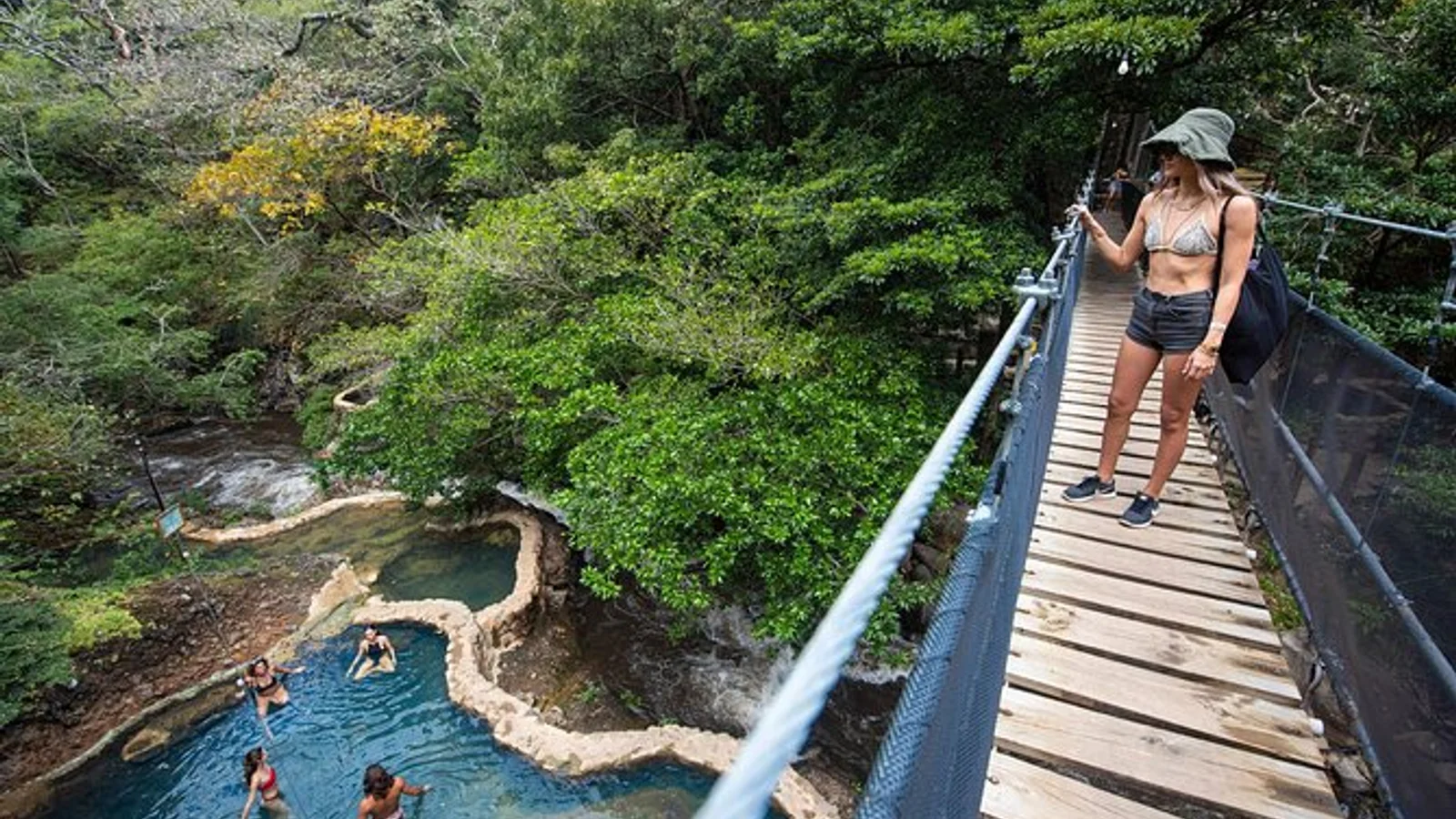 Cascada La Leona + tirolesa en canopy