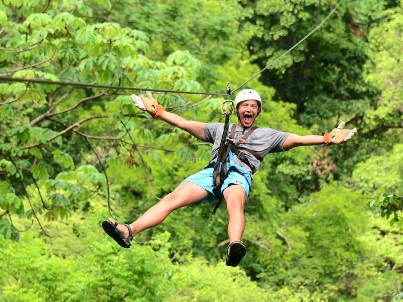 Excursió de tirolina pel canopy a Manuel Antonio