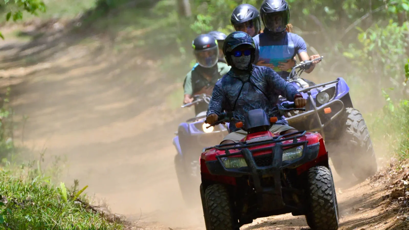 Excursió en quad a Montezuma: aventura per la jungla fins a la cascada