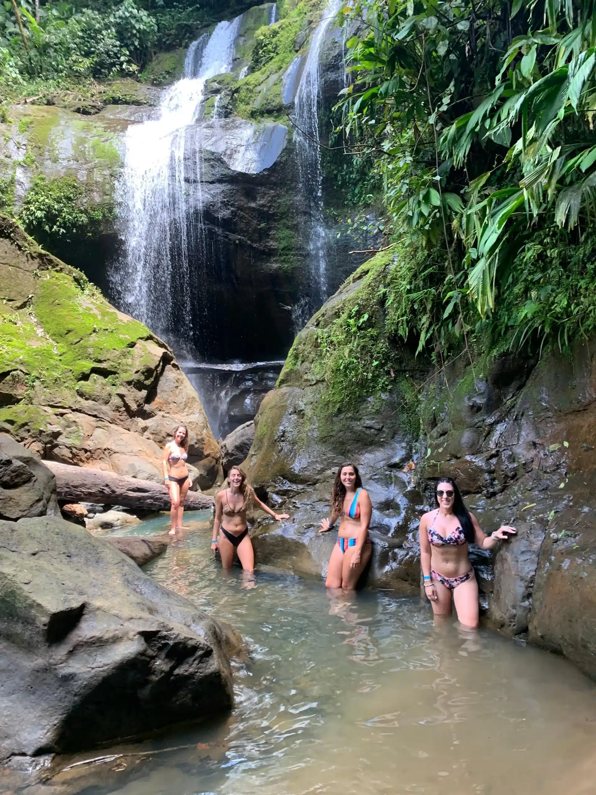 Aventura a la cascada de Volio