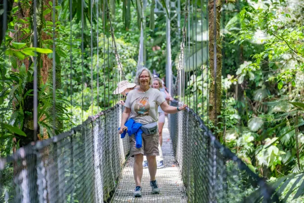 Puentes colgantes Mistico | Tour guiado