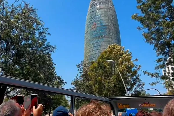 Tour en autobús Hop-On Hop-Off por Barcelona (24 o 48 horas)