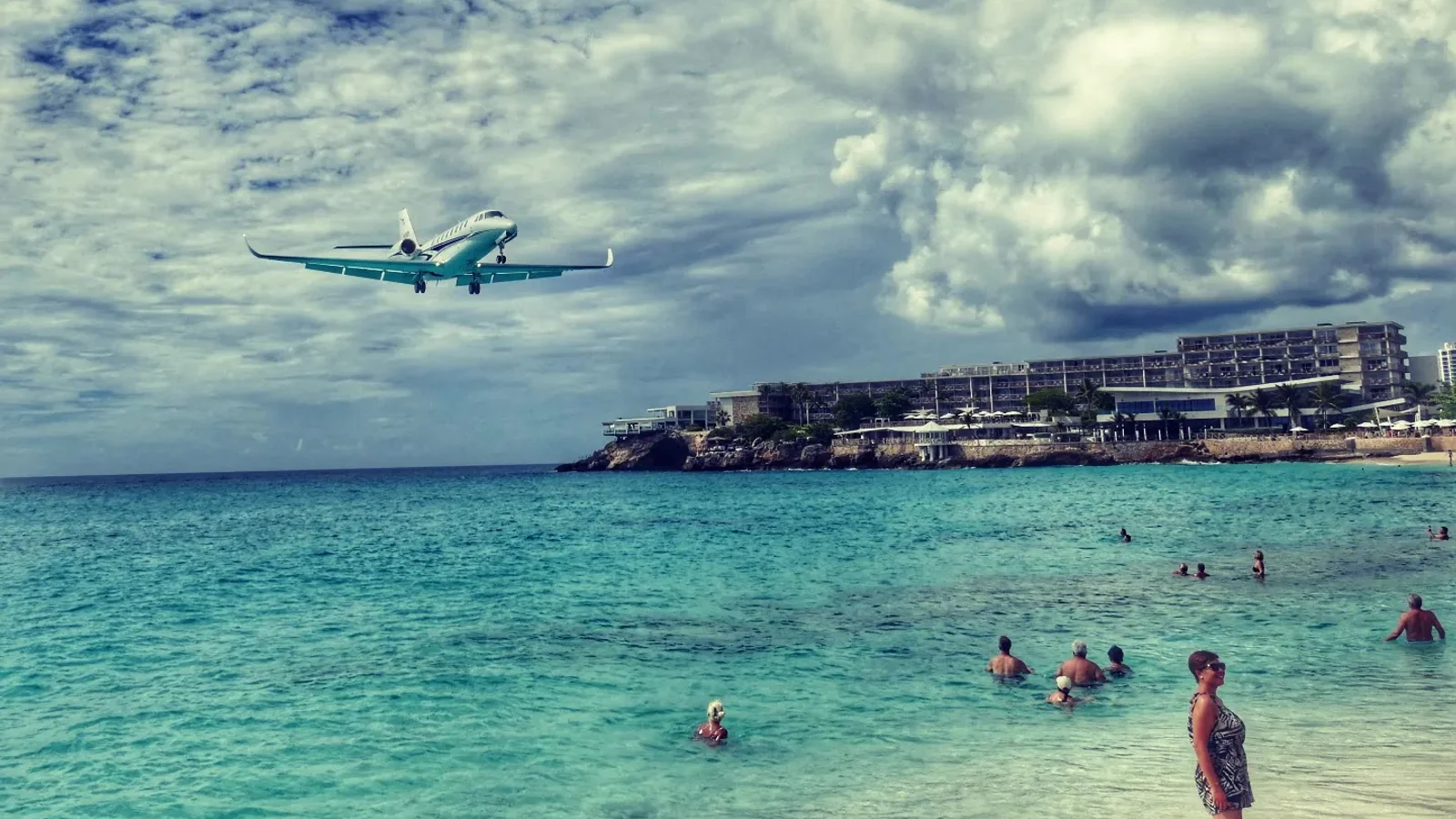 Maho Beach
