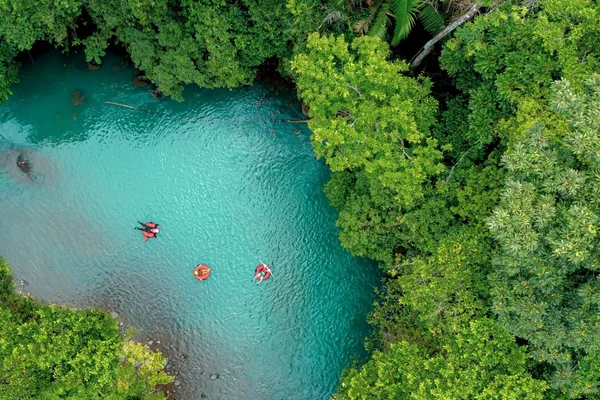 Tubing en Río Celeste