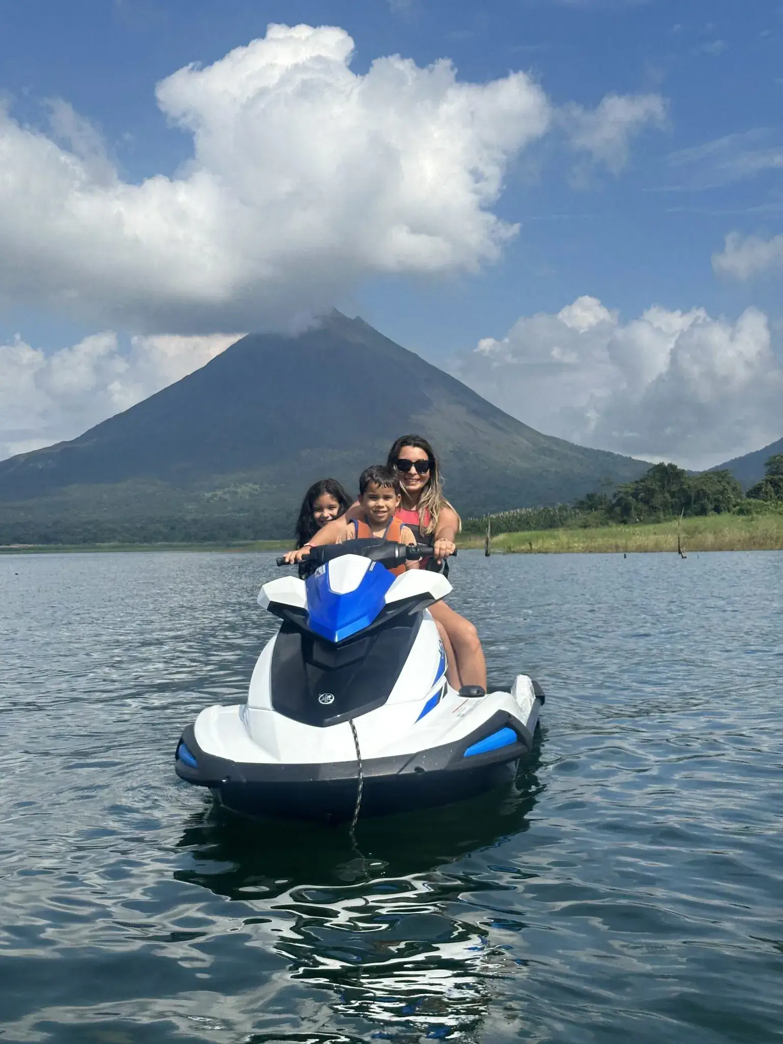 Moto aquàtica al llac Arenal