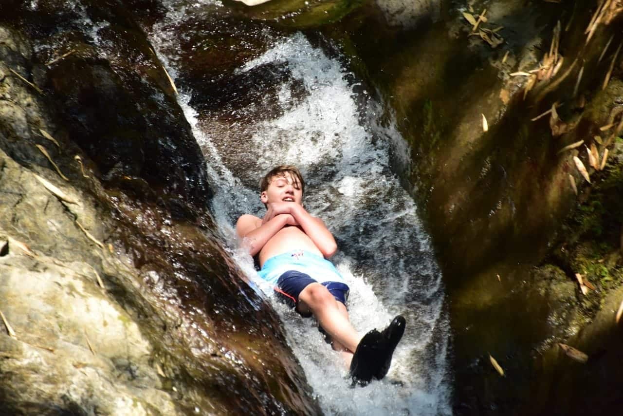 Excursió de dia complet a les cascades tropicals