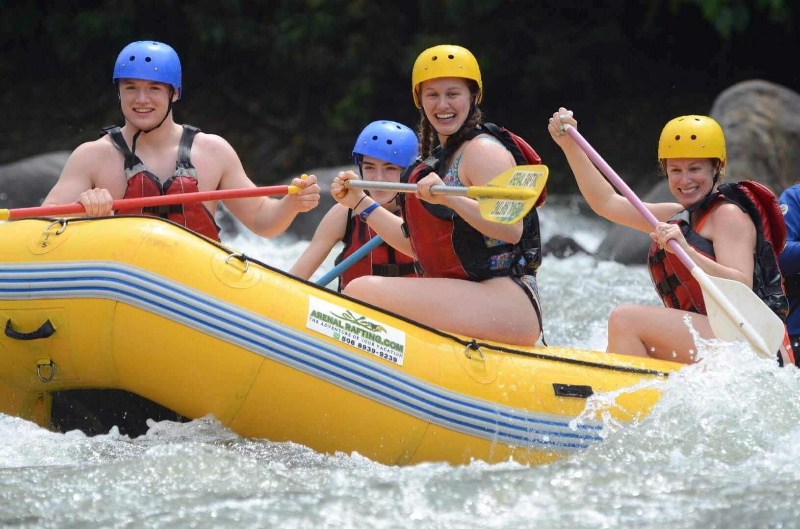 Rafting en Arenal - Río La Balsa, rafting en aguas bravas clase III y IV