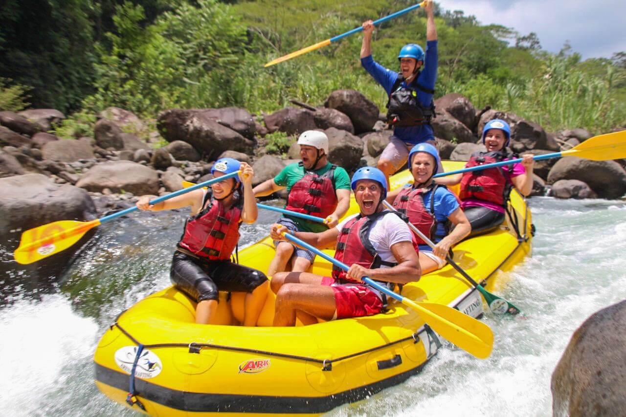 Ràfting a Arenal - Rio Sarapiqui classe III (excursió de tarda)