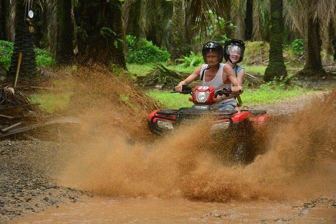 Aventura en cuatrimoto por la selva y la cascada