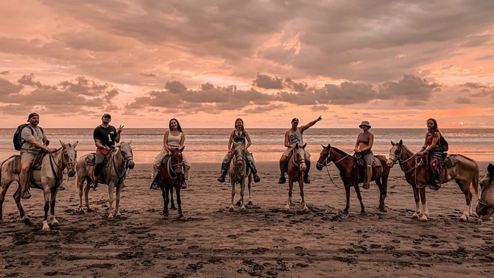 Cabalgata en playa Jacó, Costa Rica
