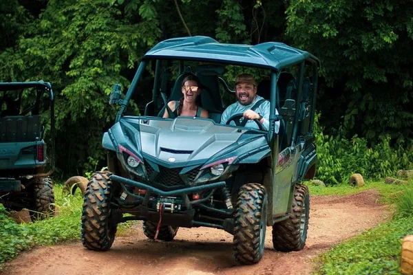 Tour en buggy de 2 horas y cataratas en Jacó y Los Sueños