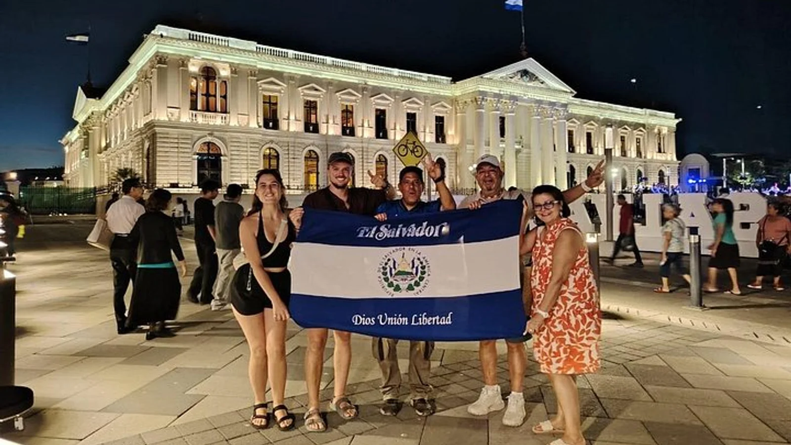 Fun Walking Tour of San Salvador's Historic Center