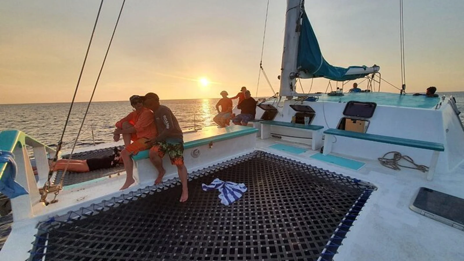 Catamaran Cruise, Open Bar, Food and Snorkeling