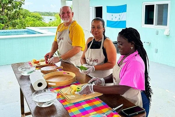 Clase de cocina y experiencia cultural en Roatán